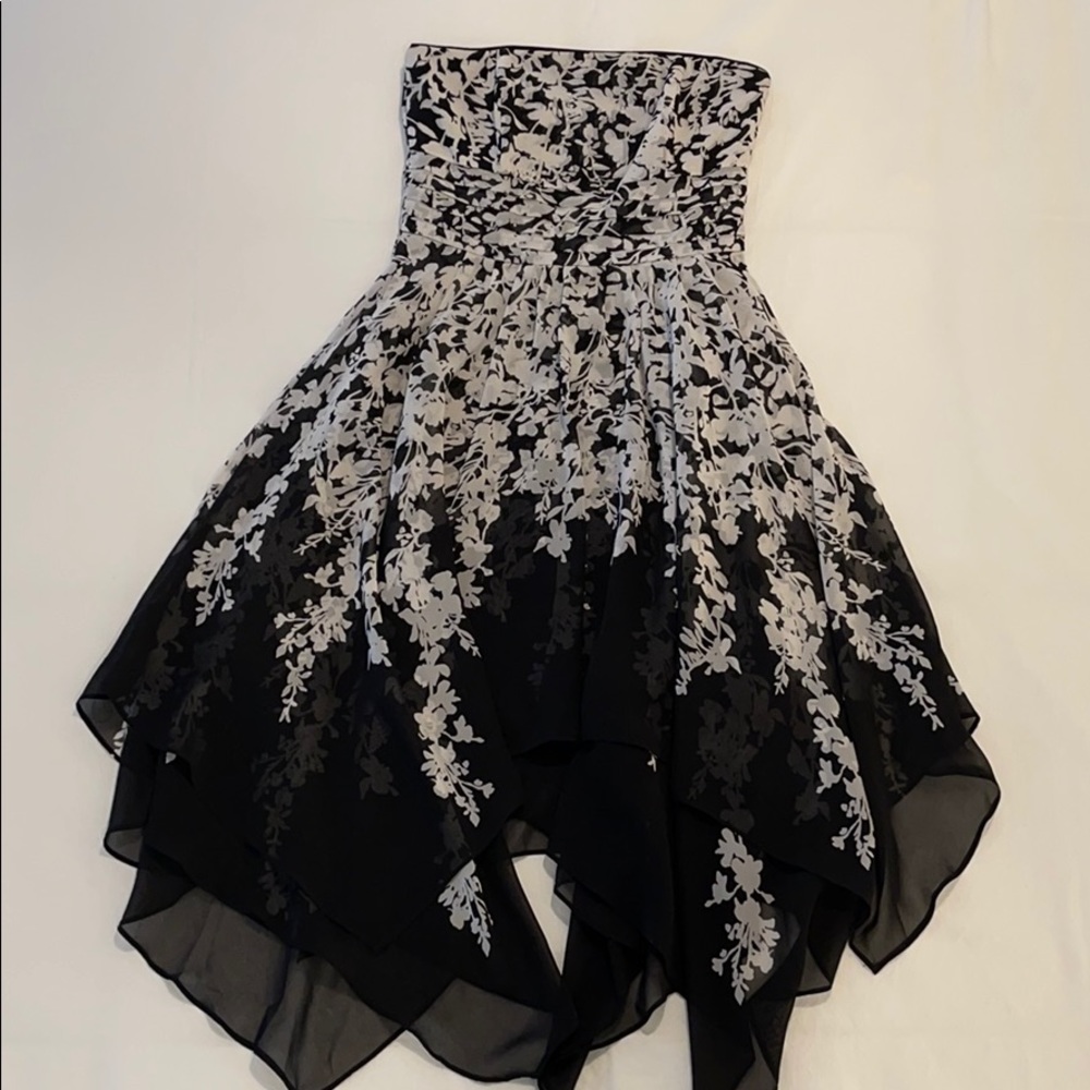 White House Black Market Strapless Dress
